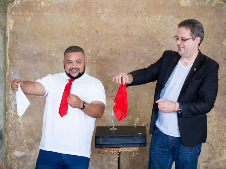 Alexander May - Cape Town Magician & Mentalist