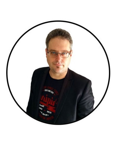Alexander May - Magician in Cape Town, South Africa